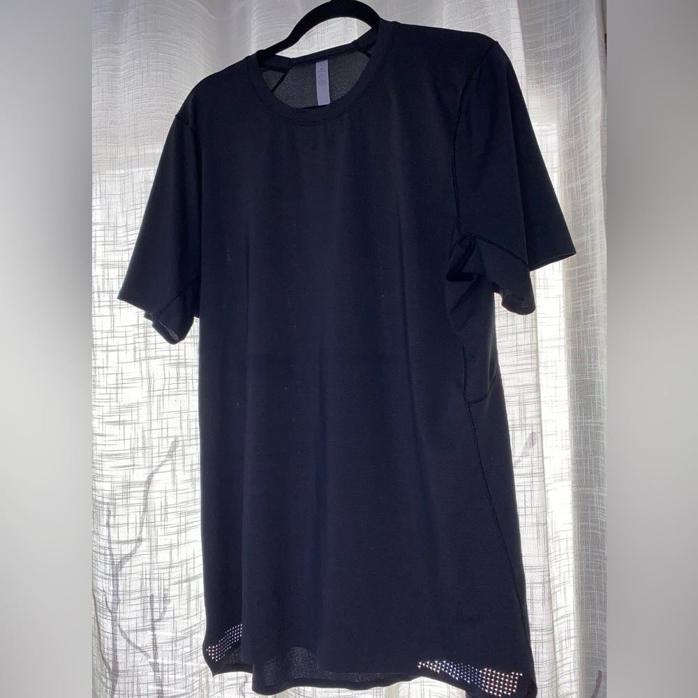 Lululemon Men’s Running Top